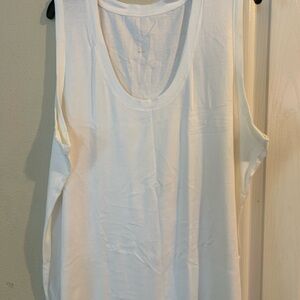 Women’s Plus size tank top